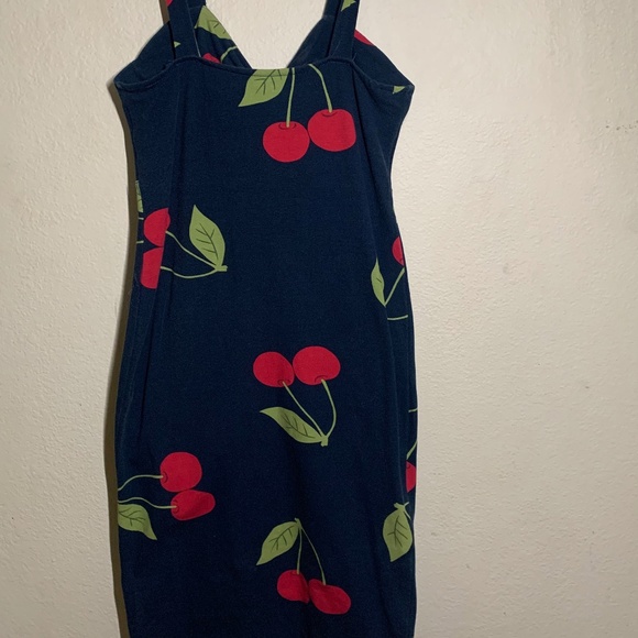 Vibe Sportswear Cherry Dress Size M - Picture 4 of 4